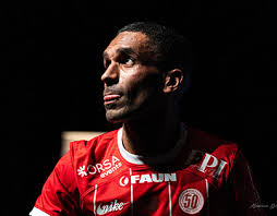 Fifa 13 Projects :: Photos, videos, logos, illustrations and branding ::  Behance