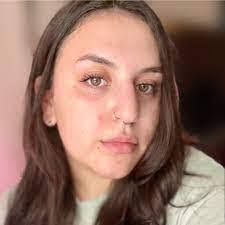 Danielle Freshour's Instagram, Twitter & Facebook