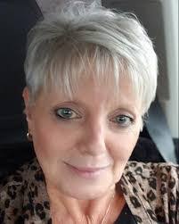 Jessica Farris's Instagram, Twitter & Facebook