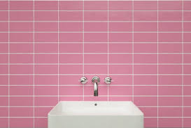 When planning your shower tile layout, consider the tile layout pattern design you would like. Horizontal Vs Vertical Bathroom Tiles With Pictures Loo Academy