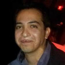 Stream Efrain Becerra music