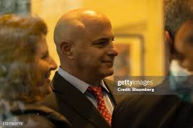 16 Photos & High Res Pictures