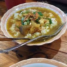 1 ekor ayam kampung yang sudah dicuci dan dibersihkan terlebih dahulu kemudian dipotong menjadi 2 bagian. Soto Kikil Sapi Wk66 Gresik Home Facebook