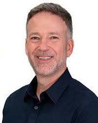 Brad Whitcomb's Instagram, Twitter & Facebook