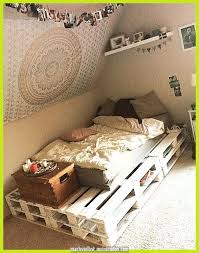 Pin Auf Schlafzimmer Deko Ideen Two floors, improved drawer slides, palettensofa selber bauen mit. pinterest