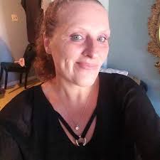 Do you offer free shipping or charge buyers?