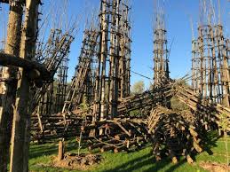 Brutta Storia Di Un Opera D Arte Abbattuta Per Volere Del Comune Di Lodi Cattedrali Land Art Opera