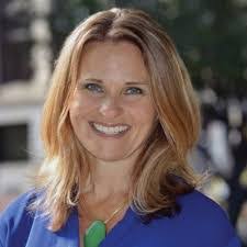 Bonnie Twomey's Instagram, Twitter & Facebook