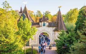 A unique theme park in the heart of nature where young. De Efteling Kaufen Sie Ihre Tickets Direkt Vergunstigt Holland Com