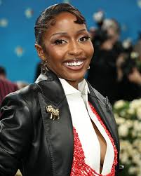 The #MetGala red carpet had no shortage of brooches, as the retro-inspired  accessory made a major comeback. For Ayo Edebiri, Coleman Domingo, Doja  Cat, and many more fashion muses, brooches became the