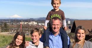 Lavín no descartaría algún acuerdo con el partido republicano, que lidera josé antonio kast. Los Kast La Tercera Generacion Interferencia