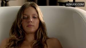 Tracy Spiridakos Sexy sexy scene in Revolution - UPSKIRT.TV