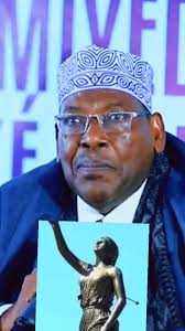 Professor Maxamed Cumar Dalxa & Sheeko Walanweyn Ka Dhacday...See More