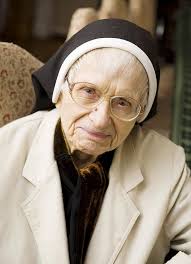 A Franciscan centenarian finds joy in serving