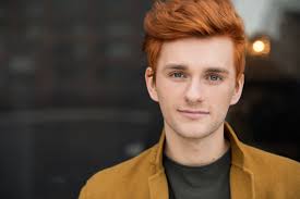 Ethan Carlson's Instagram, Twitter & Facebook