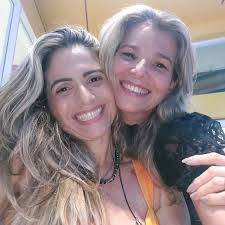 Claudia Bento (@claudiabentovieira) • Instagram photos and videos