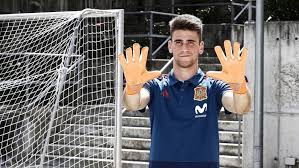 Le tocó sufrirlo anoche a unai simón. Athletic Unai Simon El Portero Que Miraba La Bici De Landa Marca Com