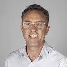 David Batterton's Instagram, Twitter & Facebook