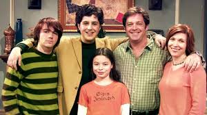 Drakes mutter der eher verschlossene josh und der coole partymacher drake schlafen sogar in einem zimmer. Drake And Josh Referenced Icarly In Their Last Episode And You Probably Missed It Popbuzz