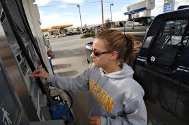 ~ hi cw gang ~. Why Is It A Good Idea To Touch Metal Before Pumping Gas