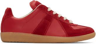 Shop new and gently used maison margiela sneakers and save up to 90% at tradesy, the marketplace that makes designer resale easy. Maison Martin Margiela Red Replica Sneakers Maisonmartinmargiela Shoes Sneakers