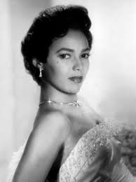 African American Black Actresses In Their 50s Golden Girls Hollywood S Most Iconic Blonde Actresses Dorothy Dandridge 50s Hairstyles Vintage Black Glamour