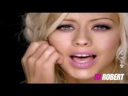 Amanda Sola's Instagram, Twitter & Facebook