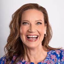 The Light of Paris: Brown, Eleanor: 9780399573729: Amazon.com: Books