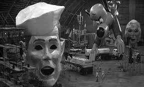 Star, Smile, Strong: Keeping Confident about the Visual Irony in BROADWAY  DANNY ROSE | Reel Club