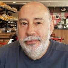 Faleceu o bibliotecário GILBERTO MARTINS GALVÃO de 66 anos, por  complicações da Covid.