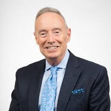 Julia Munro (@juliamunropc)