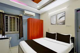 Super Collection O Khajaguda Hills Formerly Sri Balaji Luxary Rooms,  Collection O Hyderabad, Book @ ₹1017 - OYO