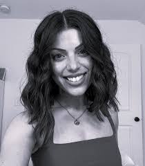 Wendy Hendrix's Instagram, Twitter & Facebook