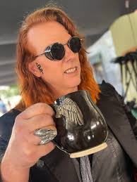 Lost engagement ring. Last seen an hour ago in holbury fish and chip shop  and the big co-op. Reward given 🙏 please share 🙏