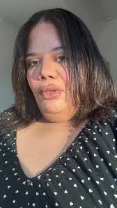 Who is she?! Oh, just your new favorite over caffeinated, sarcastic,  millennial mom who has a boot addiction & prays alot. Hi, it's me. Anna  Casey🤭