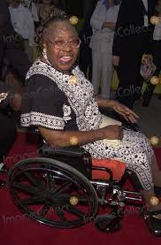 He was a member of the old order amish church. Photos And Pictures Lawanda Page At The Premiere Of Original Kings Of Comedy In Hollywood 08 10 00