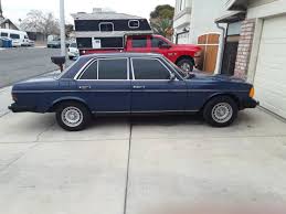 It provides people looking to find love, friends and business partners with the contact information of individuals. Best Diesel Deals On Craigslist Las Vegas