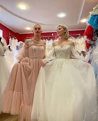 Настя ивлеева оправдалась за стрельбу из автомата на праздновании их с элджеем годовщины свадьбы. Nastya Ivleeva Vybiraet Svadebnoe Plate New Magazine Internet Izdanie O Znamenitostyah I Stile Zhizni