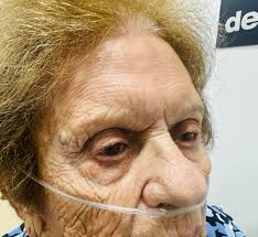 Eyebrow's shading for my beautiful Lady age 93 💕￼ working