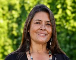 The former sheriff of Fresno County, Margaret Mims, has been endorsed by  Fresno County Supervisor Buddy Mendes to replace him in the next election.  Mendes announced in a press conference