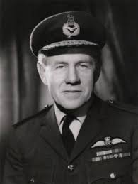 Evelyn Michael) Thomas Howell