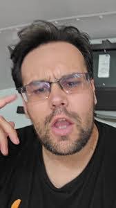 Chris Berberich's Instagram, Twitter & Facebook