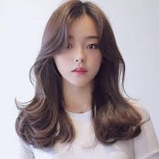 Medium hair with bangs is also one of the most graceful korean hairstyles that you should try once in life. Korean Girl With Bangs Hair Novocom Top