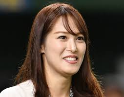 Reina sumi is an announcer for tv tokyo. é·²è¦‹çŽ²å¥ˆã‚¢ãƒŠ ã²ã©ã„è‚Œè'ã‚Œã«æ­»ã‚ˆãŽã£ãŸ å…‹æœã—ç¾Žã—ã„è‚©ã‚'è¦‹ã› ç¶ºéº—ã™ãŽã‚‹ ã®å£° èŠ¸èƒ½ ãƒ‡ã‚¤ãƒªãƒ¼ã‚¹ãƒãƒ¼ãƒ„ Online