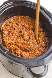 Tomatoes, cumin, and garlic add robust flavor. Vegan Slow Cooker Bean Quinoa Chili 10 Ingredients From My Bowl