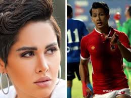 جديد بحث الأغاني علي سمعها. Ø¨Ø¹Ø¯ Ø¹Ù…Ø±Ùˆ Ø¬Ù…Ø§Ù„ ØªØ¹Ø±Ù Ø¹Ù„Ù‰ Ø§Ù„Ù…Ø·Ø±Ø¨ Ø§Ù„Ø°Ù‰ ÙŠØ´Ø¨Ù‡ ÙŠØ§Ø³Ù…ÙŠÙ† Ø±Ø¦ÙŠØ³ Ø¹ÙŠÙ†