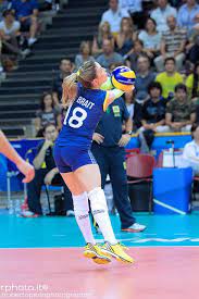 A líbero camila brait, 32 anos, também anunciou sua aposentadoria da seleção. Pin On Volleyball