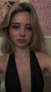 Tess Holloway (@teszz)’s videos with redrum