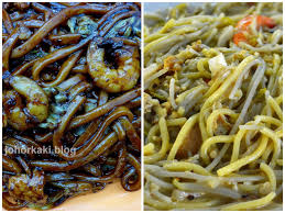 Stir fried on maximum fire with other ingredients including cabbage. Ebony Ivory History Of Kl Singapore Hokkien Mee Rochor Mee Johor Kaki Travels For Food