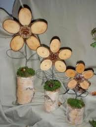 Biete Hier Eine Tolle Haus Gartendekoration 3x Holzblumen Trio Aus Holz Mettal Und Haus Deko Dekoblumen H Holzblumen Basteln Mit Holz Fruhlingsdekoration